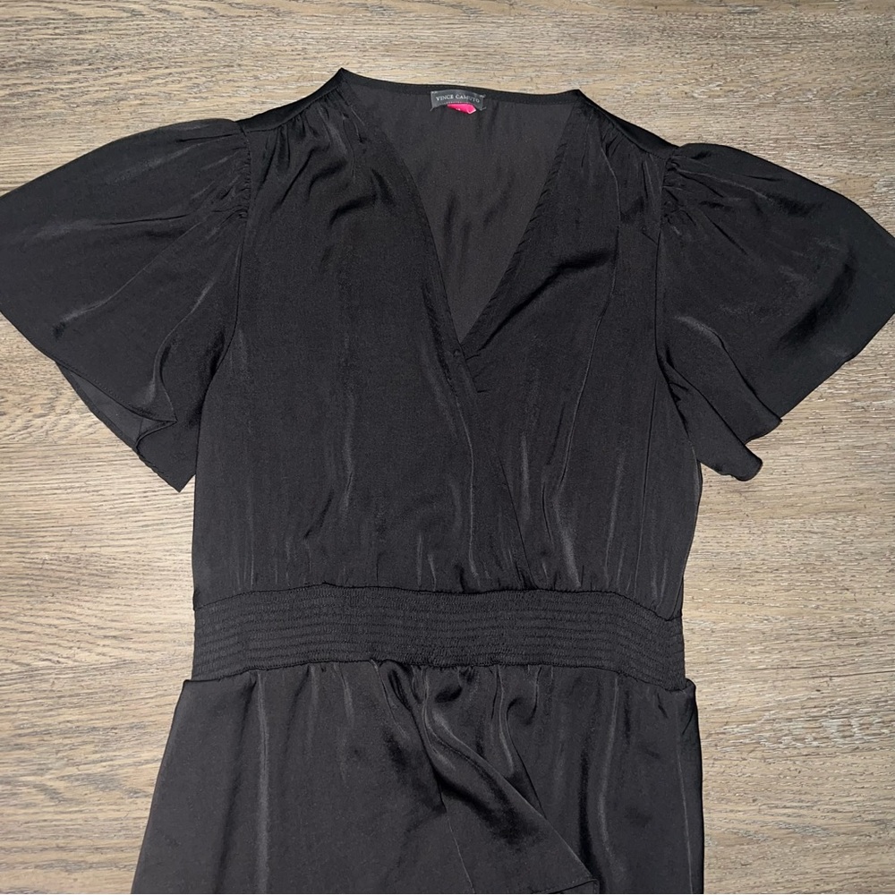 Vince Camuto Black Tiered Ruffle High-Low Dress, V Neck and flutter sleeves sz M - Picture 7 of 7